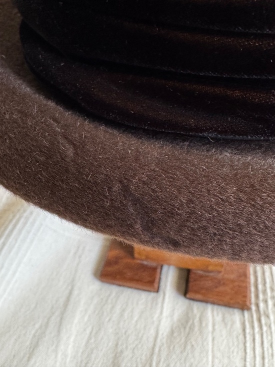 Vintage Neiman Marcus Rabbit Fur Cloche-Pillbox Hybrid - Made in England - 6 3/4 main image 7